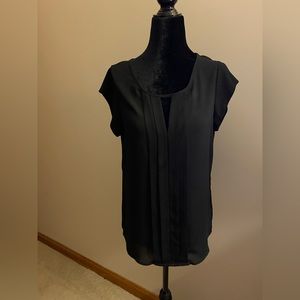 Express Keyhole Short Sleeve Top